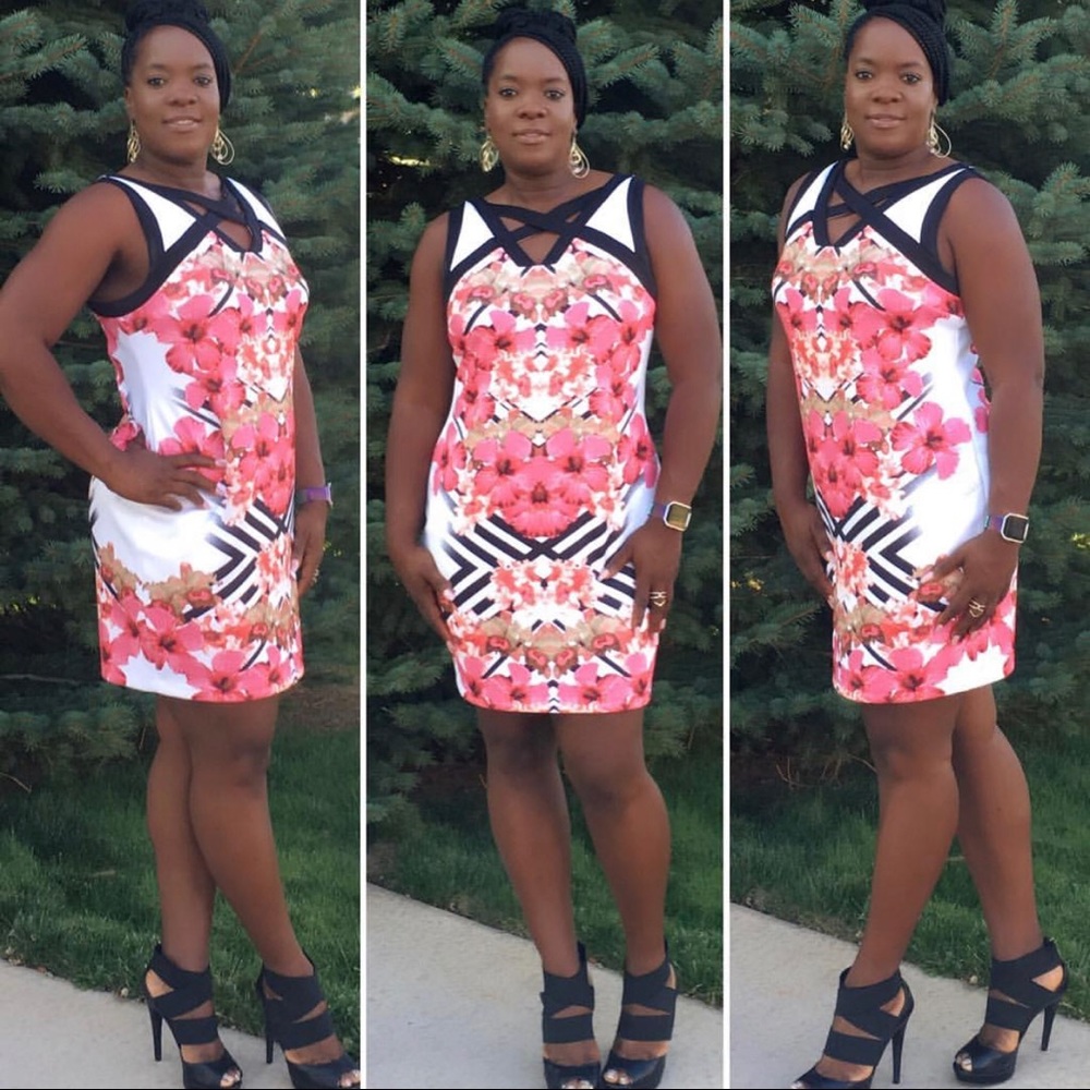 Thalia Sodi Flow Print Sheath Dress